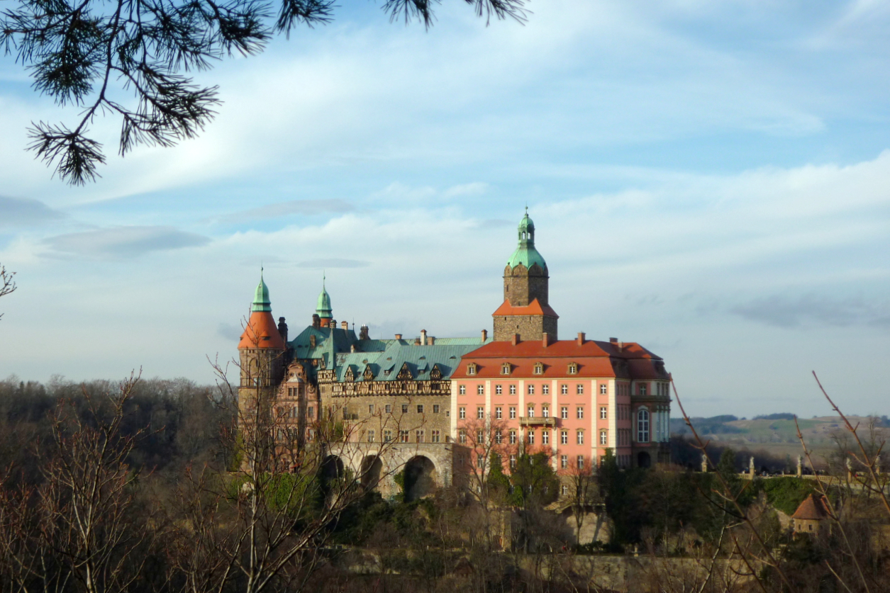 Zamek Książ - atrakcje wokół Gór Sowich.